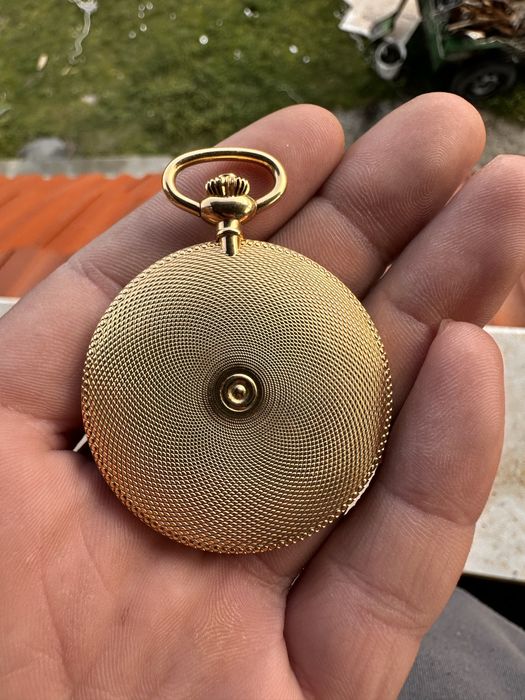 Стар джобен часовник в перфектно състояние