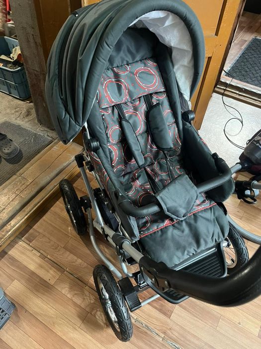 Детская коляска в отличном состоянии