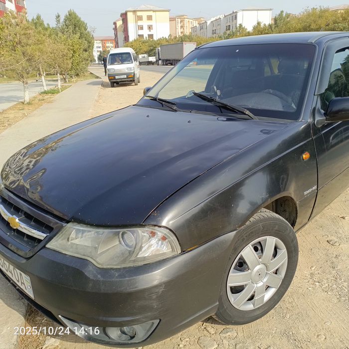 Машина сотилади nexia2 1.6 mator