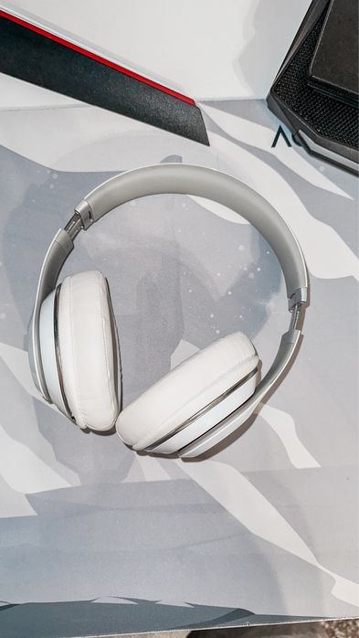 Casti Beats Studio 2 ca noi