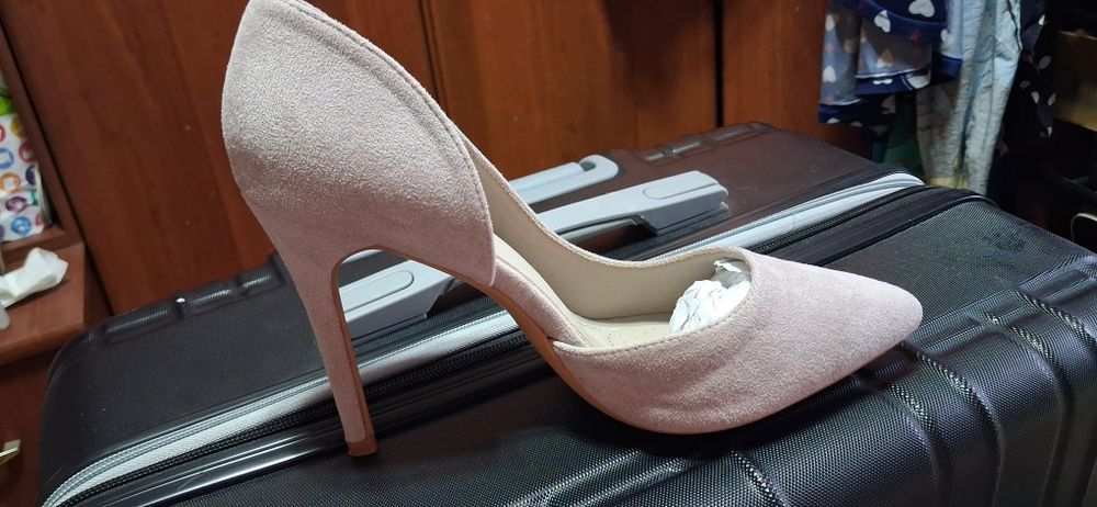 Туфли модельные 38 размер