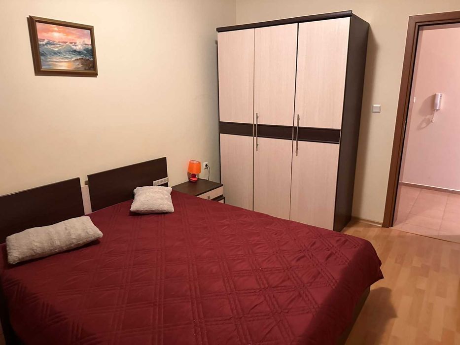 Тристаен с паркомясто в к-с Ривиера парк - к.к. Златни пясъци