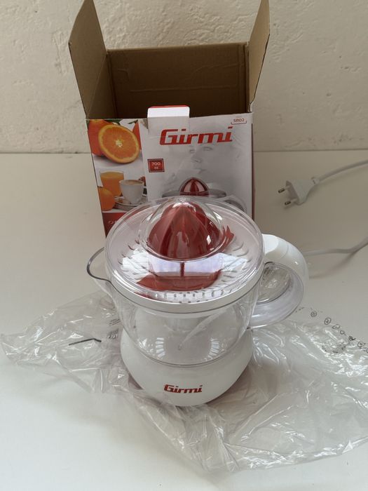 Сокоизстисквачка за цитруси Girmi SR02