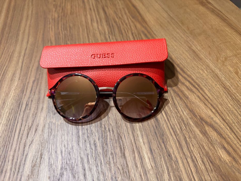 Слънчеви очила GUESS