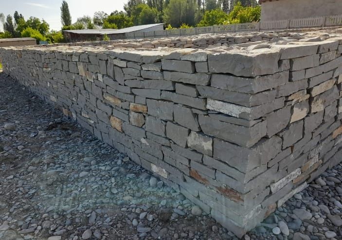 Тас камень сатылады