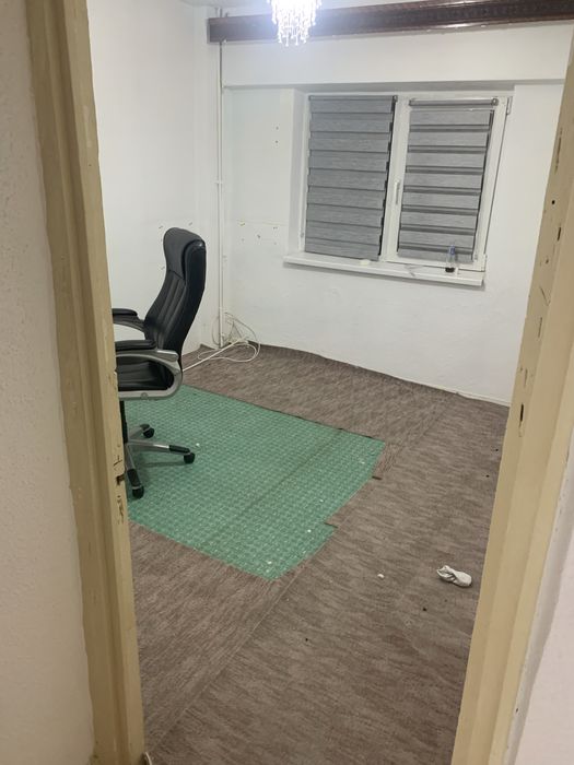 Apartament 2 camere de vanzare statie 1 mai