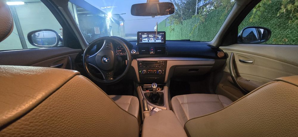 BMW 1 Series 2011 — imagine 5