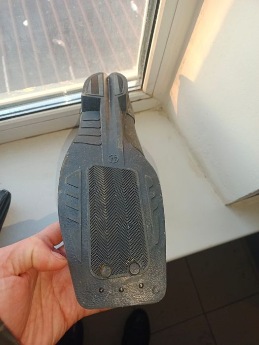 Батинки лыжные..