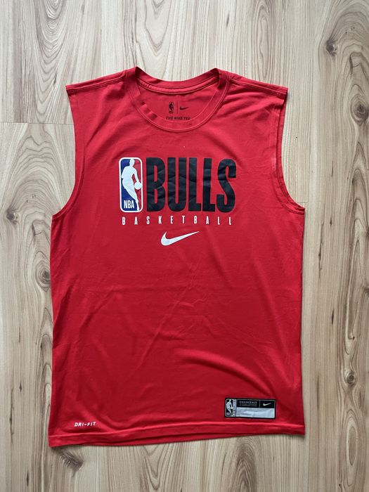 NIKE / BULLS / мъжки спортен потник S