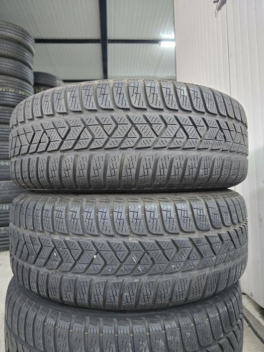 4 Броя 215/60/16 Pirelli 2x5,7mm 2x5mm