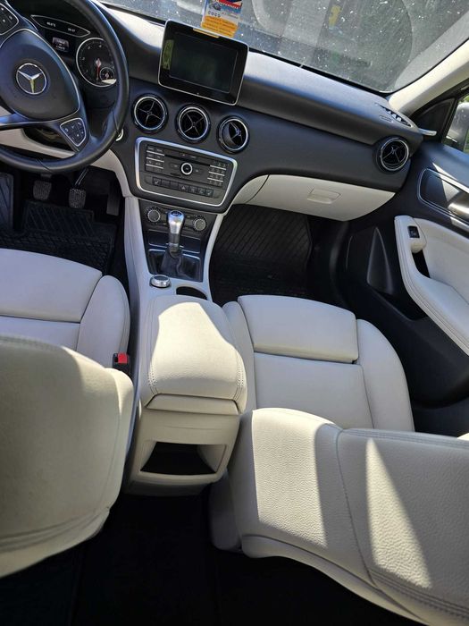 Mercedes benz  A 180 D