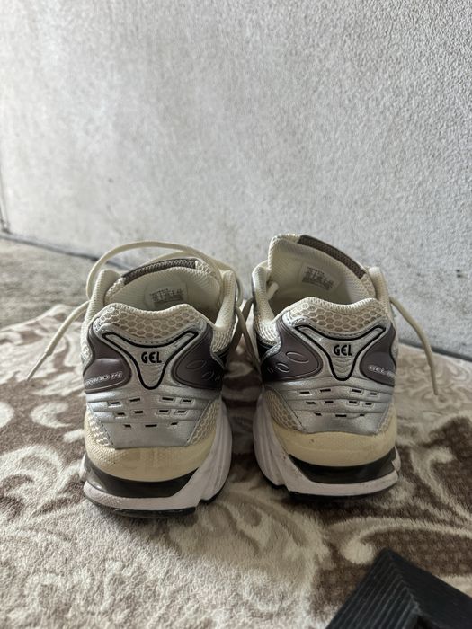 Чисто нови Asics Kayano 14