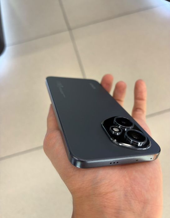 Продам Honor 400  256gb 5G