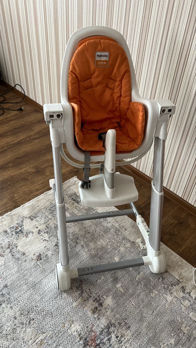 Продам стульчик для кормления