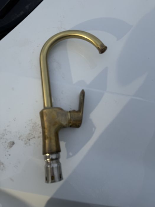 Сместитель крань на кухню