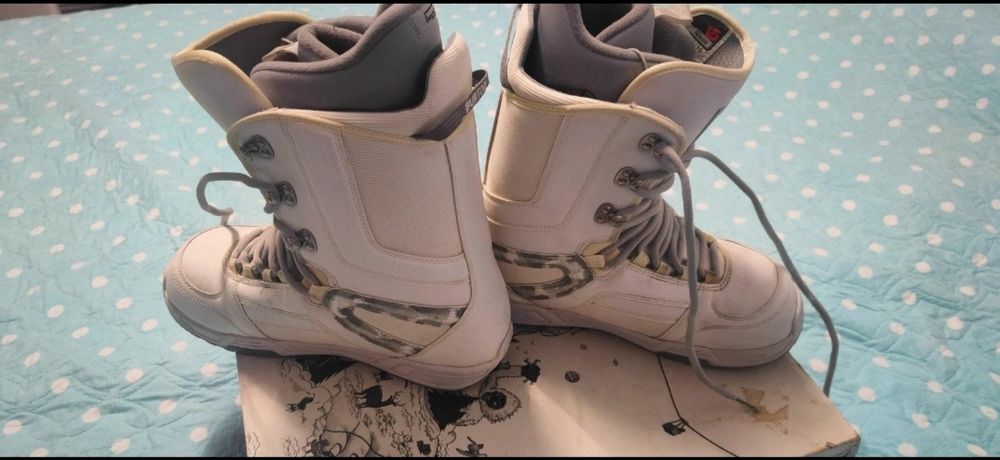 Boots snowboard Burton mărimea 43
