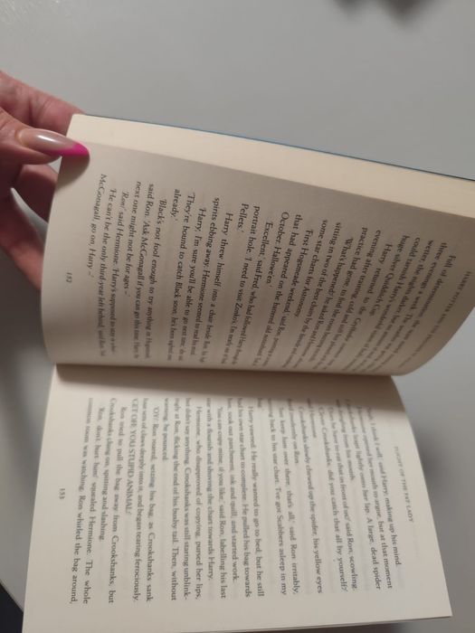 Продам книгу Гарри Поттера