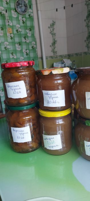 Домашнее варенье и компоты