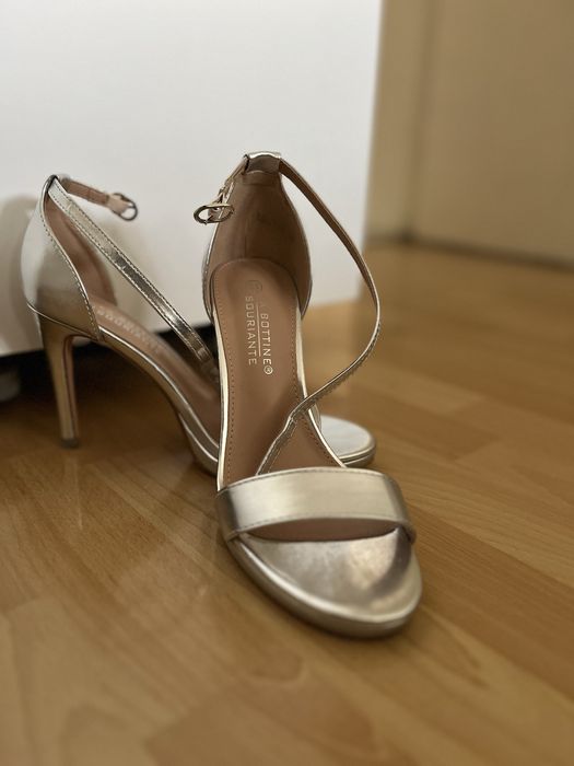 Официална рокля “S”