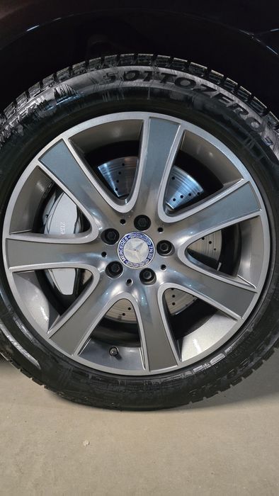Оригинални джанти 18" спорт пакет за Мерцедес W222 със зимни гуми Pire