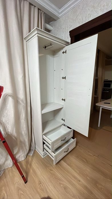 Продам шкаф и обувницу