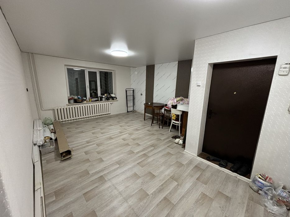 Продам 3 комнатную квартиру с ремонтом