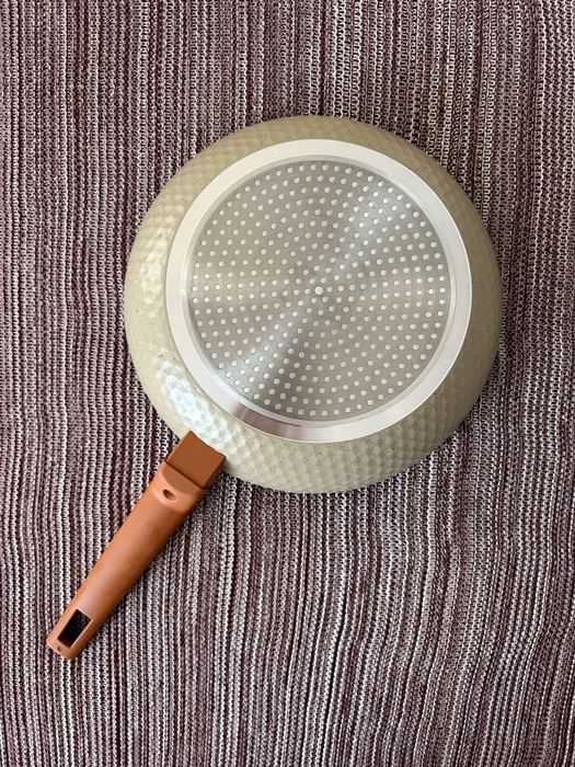 Тиган Неръждаема Стомана