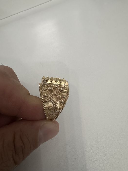 Продам перстень печатку.