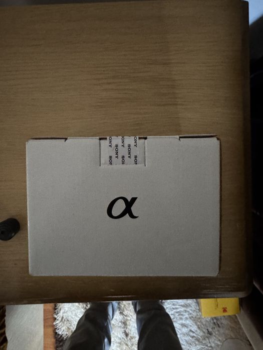 Aparat Sony ZV-E10 cu 16-50mm