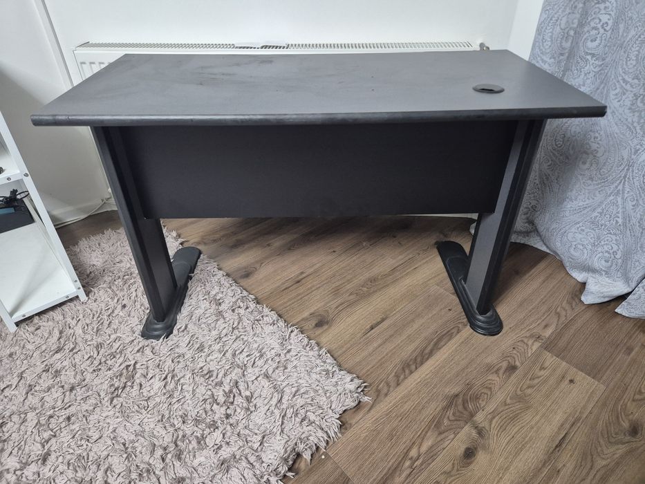 Birou din lemn calitativ