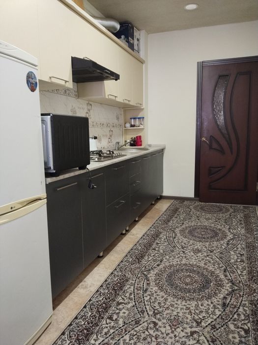Продается квартира 2/2/4 Чирчике