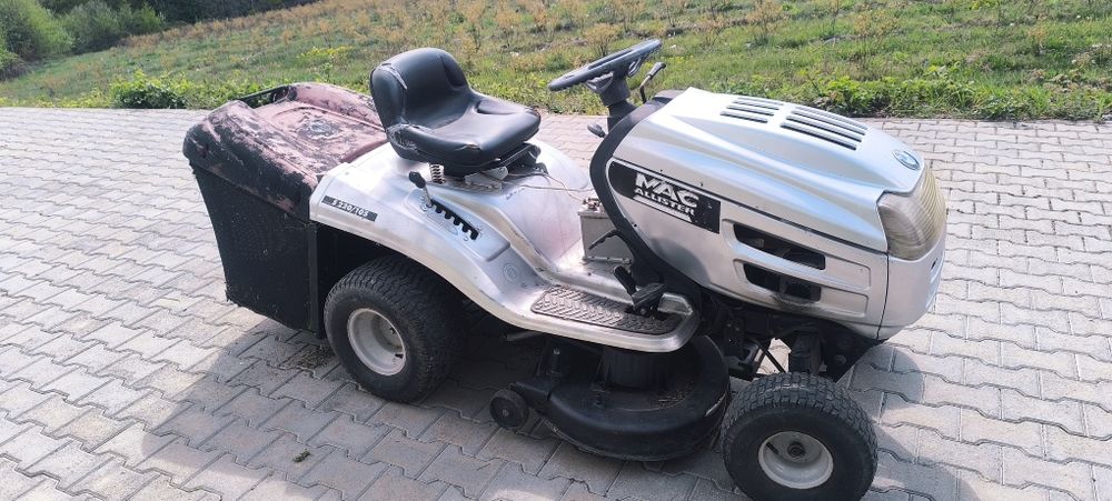 Tractoras gazon!