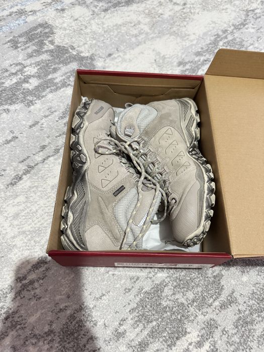 Походные спортивные ботинки