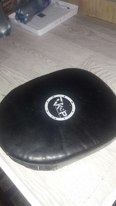 Продам лапу для единоборств .