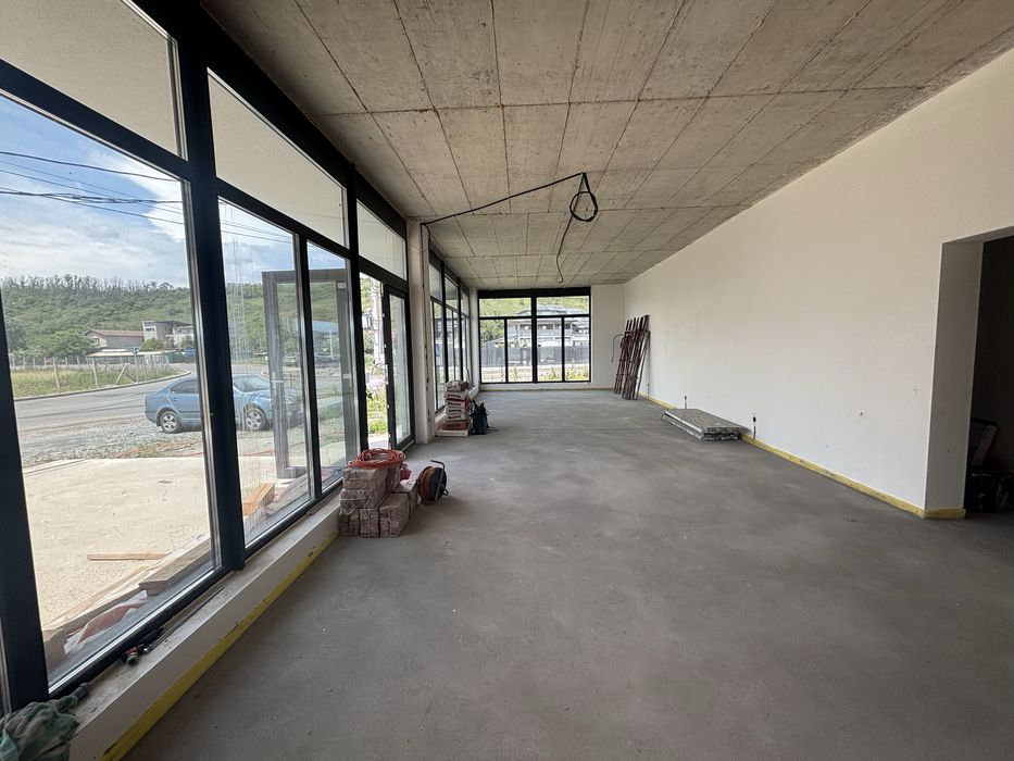 Spatiu Comercial