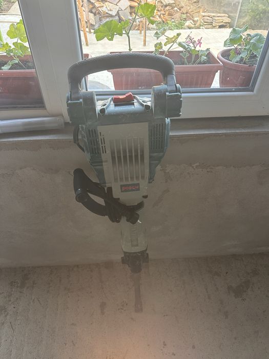 Къртач BOSH GSH 16-30