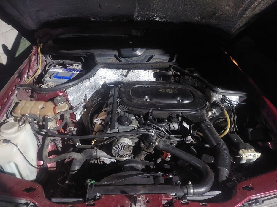 Продаётся  мерс Е 200