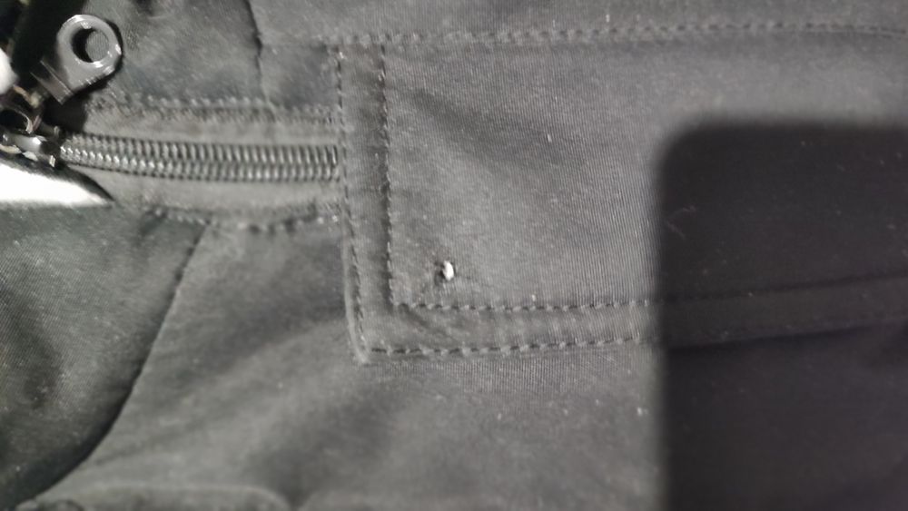 Продам зимний комбез "Лесси"