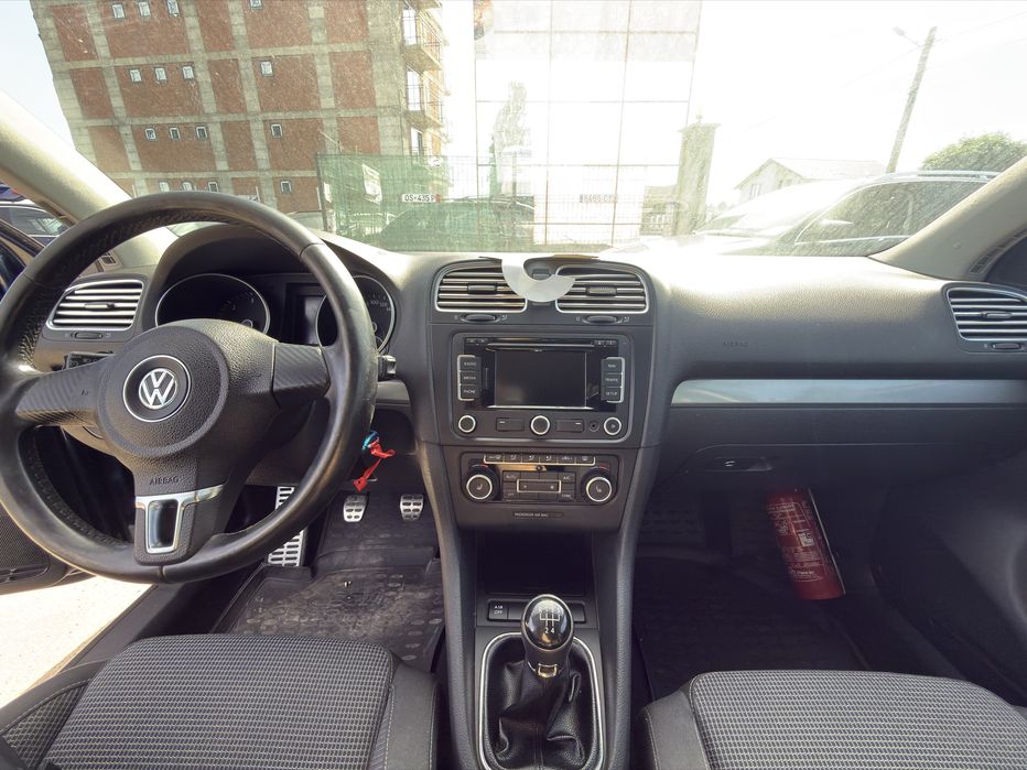 VOLKSWAGEN golf 6 2011
