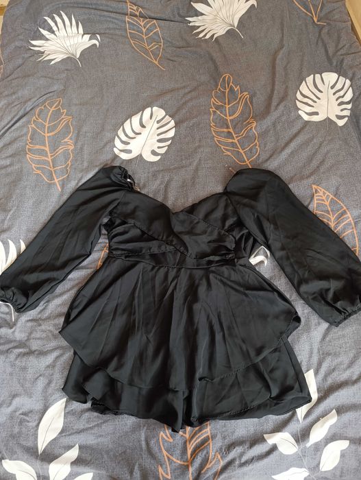 Рокли всяка по 20 лв носени са по веднъж