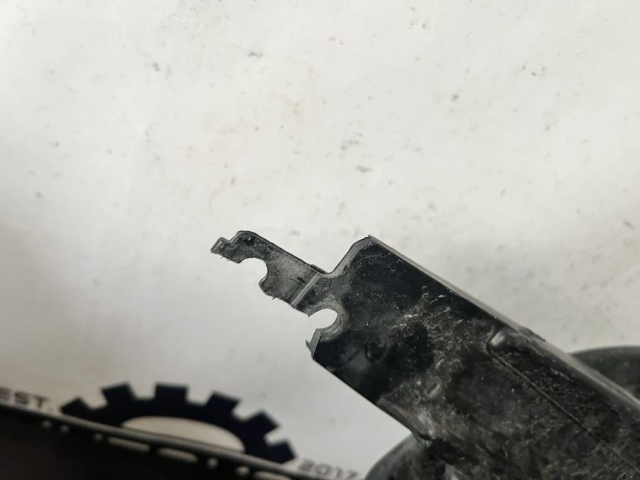 Far stanga Suzuki Swift an 2011-2017