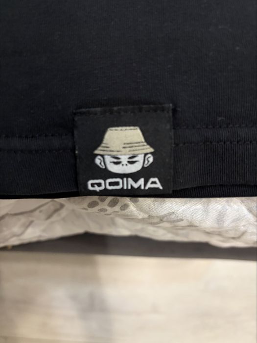 Футболка от Qoima