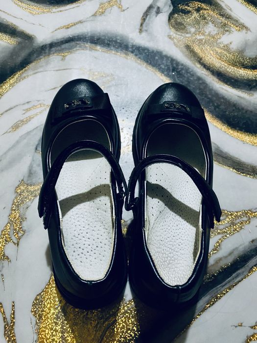 Школьные туфли.Для девочек.Кожа.Чёрные.Детский Размер 35-36.