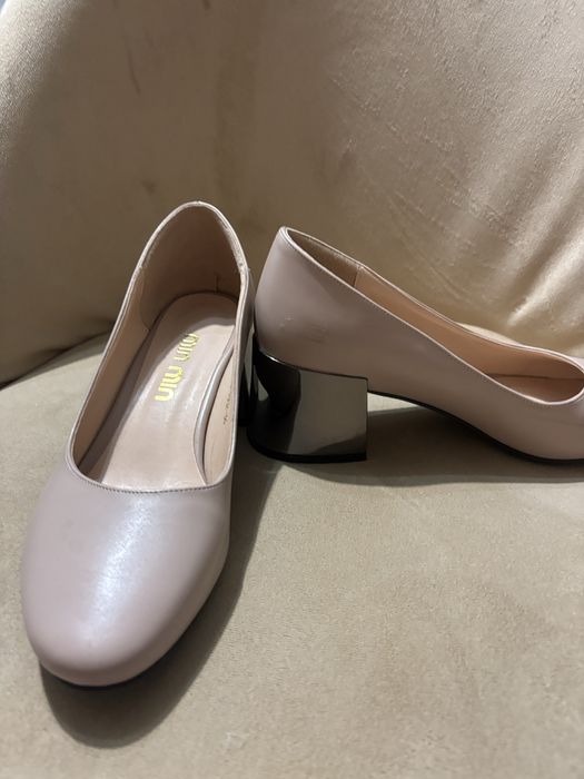 Продам туфли новые