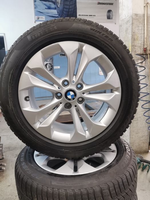 vand jante originale Bmw X1,X2 pe 17” cu anvelope de iarnă