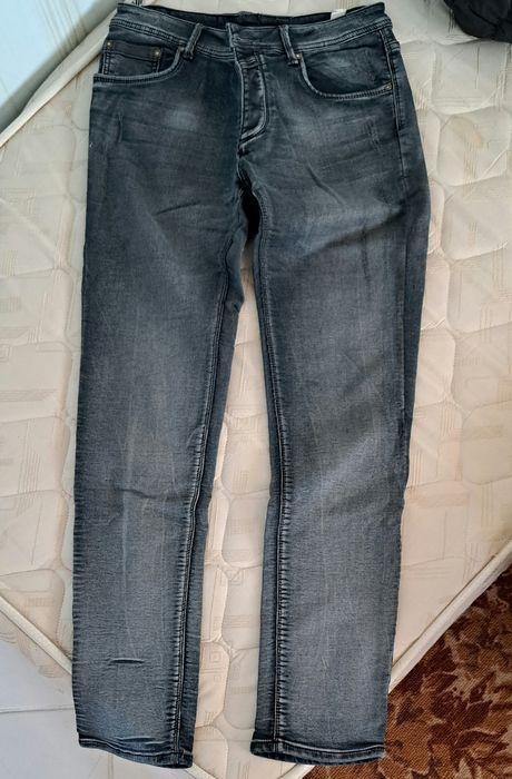 Дънки и панталони