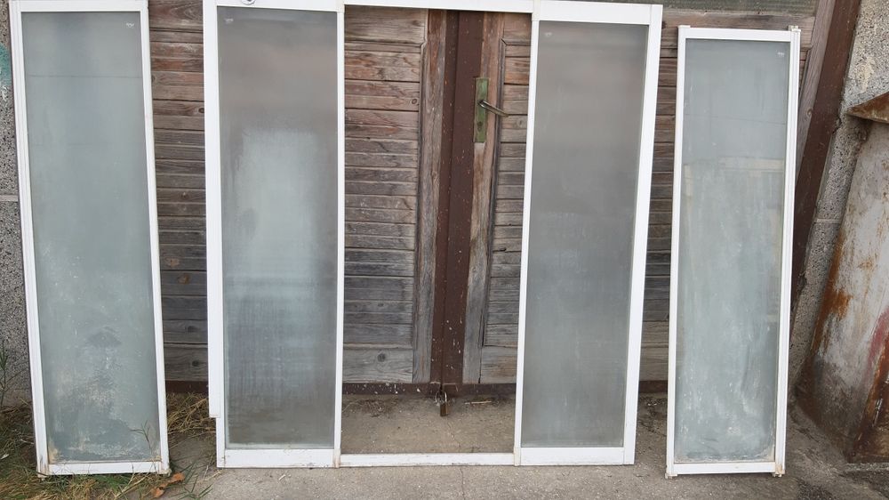 Параван над вана  с плъзгащи врати алуминий-закалени стъкла