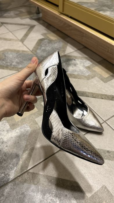 Туфли-лодочка срочно