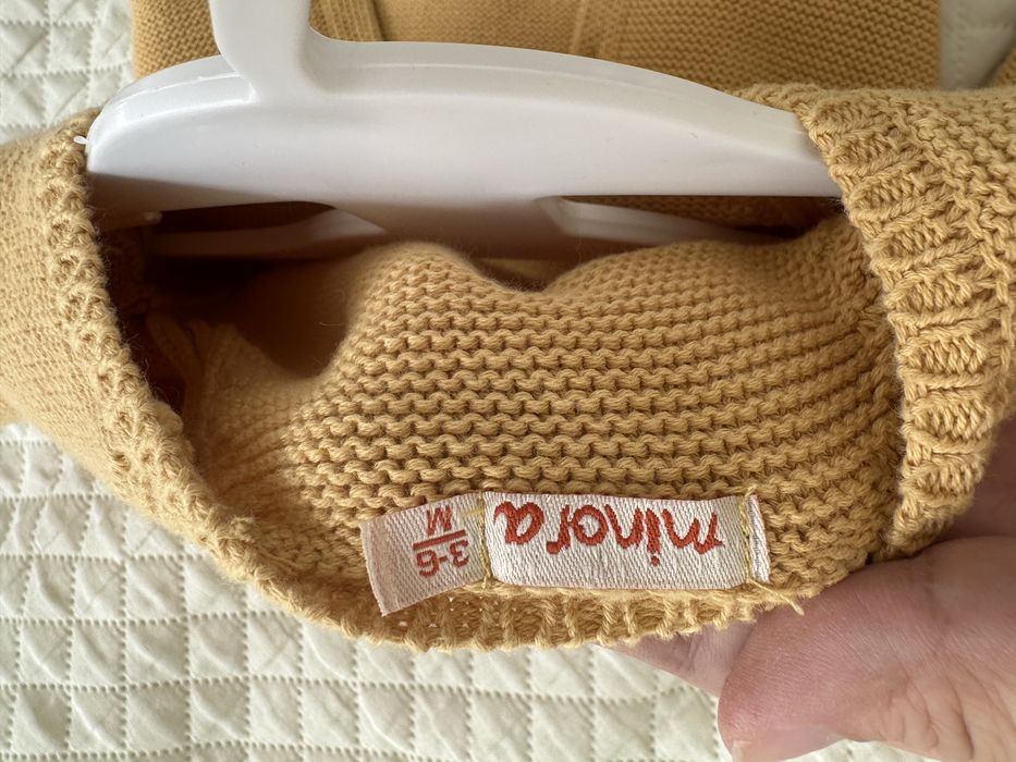 Кофта до девочки 3-5 месяцев