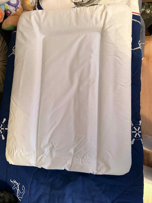 Повивалник за креватче